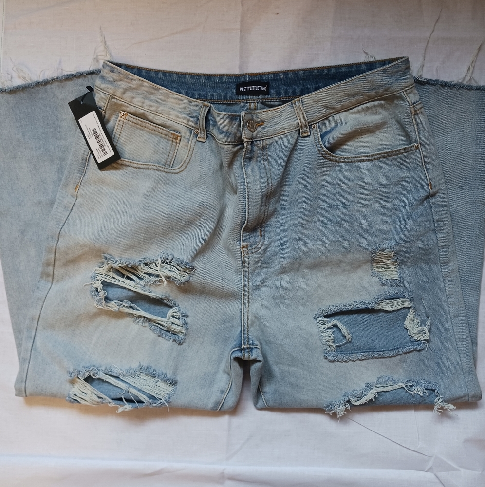 Pretty Little Thing Mom Jeans